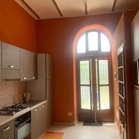 Private With Mountain View With Terrace In Medieval Village Apartman *