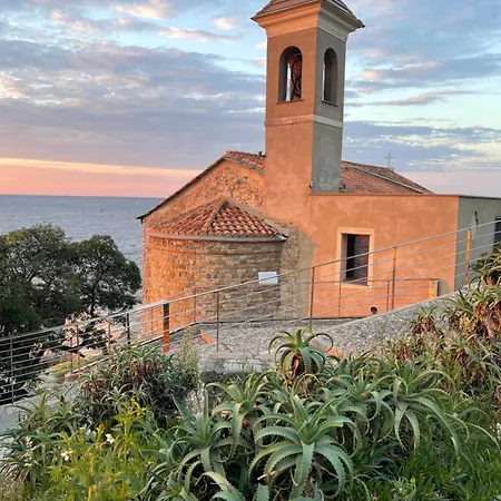 Private With Mountain View With Terrace In Medieval Village *