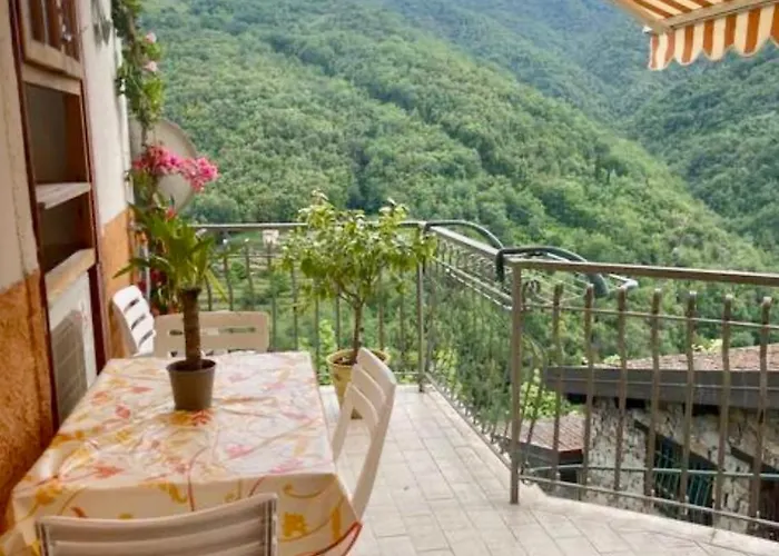 Private With Mountain View With Terrace In Medieval Village Appartement